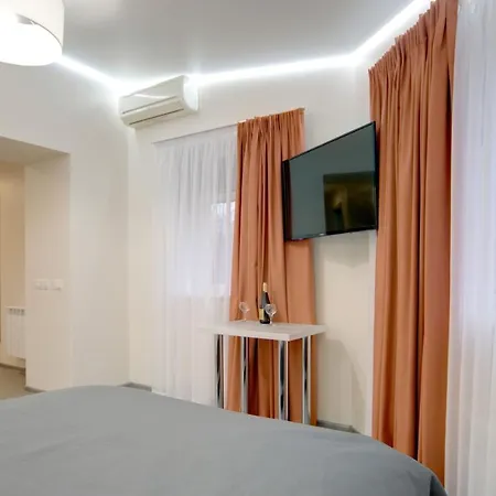 Arena Apartments Kyiv Exterior photo